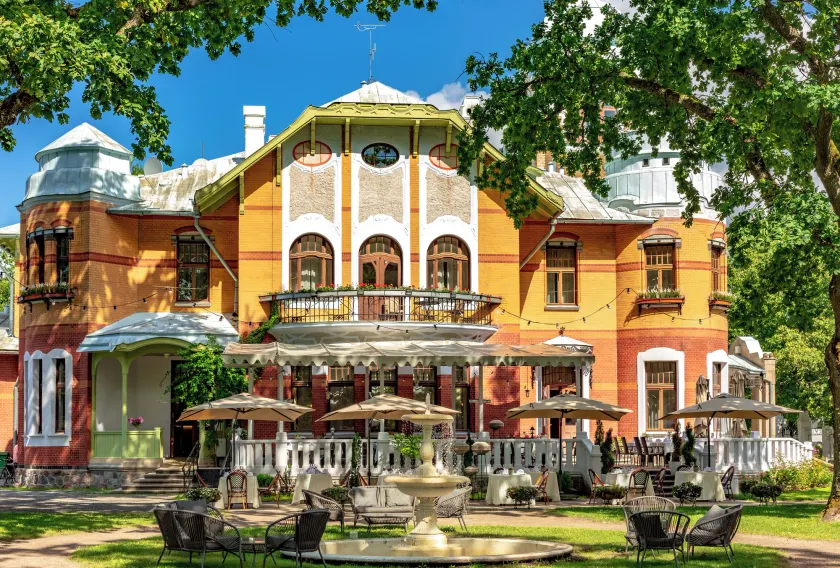 Villa Ammende Restaurant and Hotel - Image 1