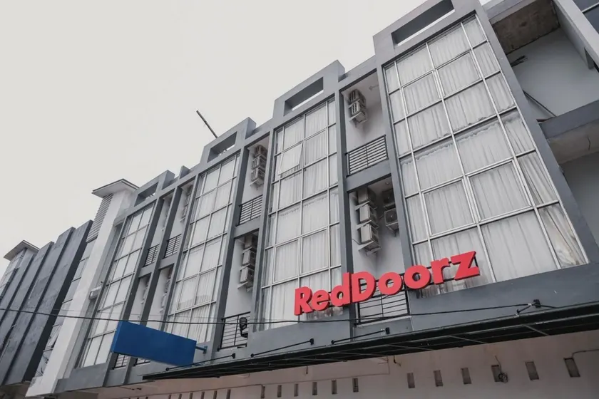 RedDoorz @ Jalan Sukabangun 2 Palembang - Image 1