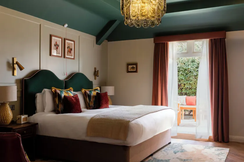 Coach & Horses Hotel - Image 1