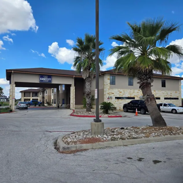 Karnes City Lodge - Image 1