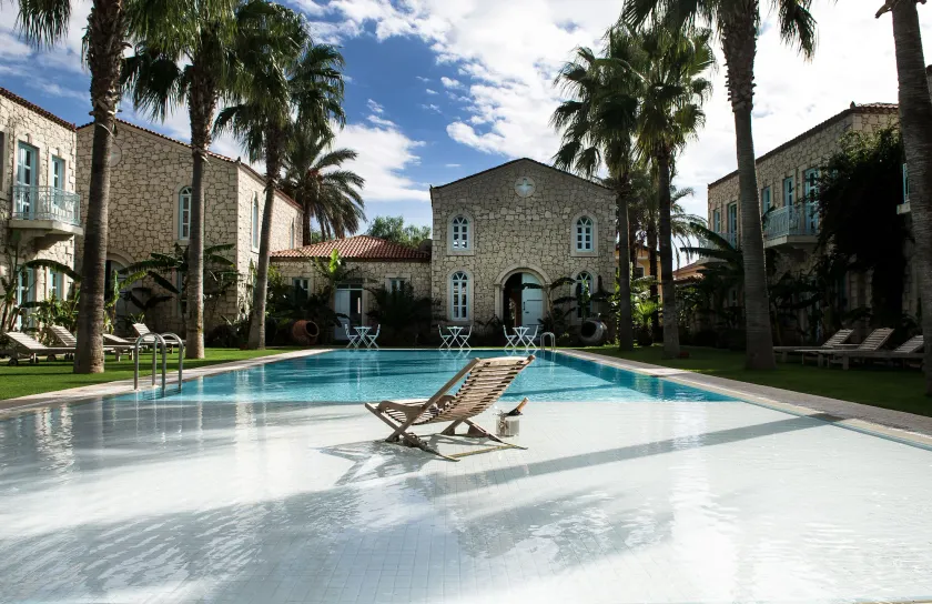 Manastir Alacati Hotel - Image 1