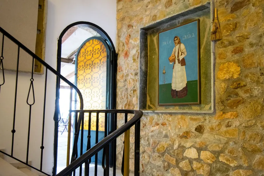 Stone Palace Hotel Near Athen's Airport Free Shuttle From and to Athen's Airport - Image 1