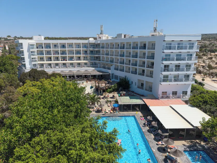 Marina Hotel - Image 1