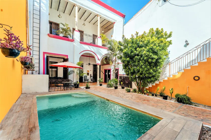 Hotel Gran Centenario - Image 1
