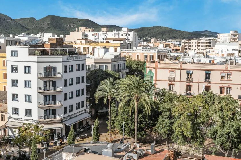 Hostal Parque Ibiza - Image 1