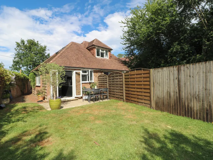 Lucerne Cottage - Image 1
