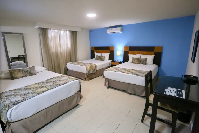 Metro Hotel Panama - Image 1