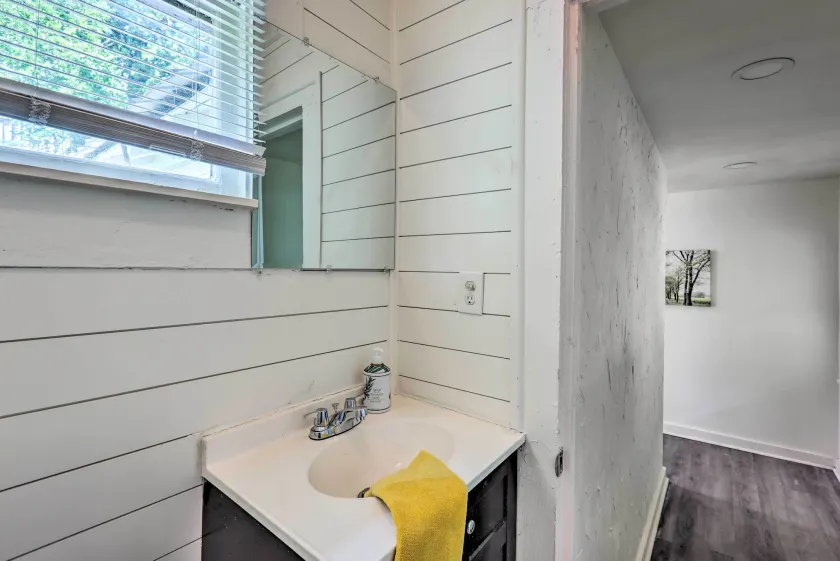 Quaint Leeds Studio w/ Yard ~ 18 Mi to Birmingham! - Interiør