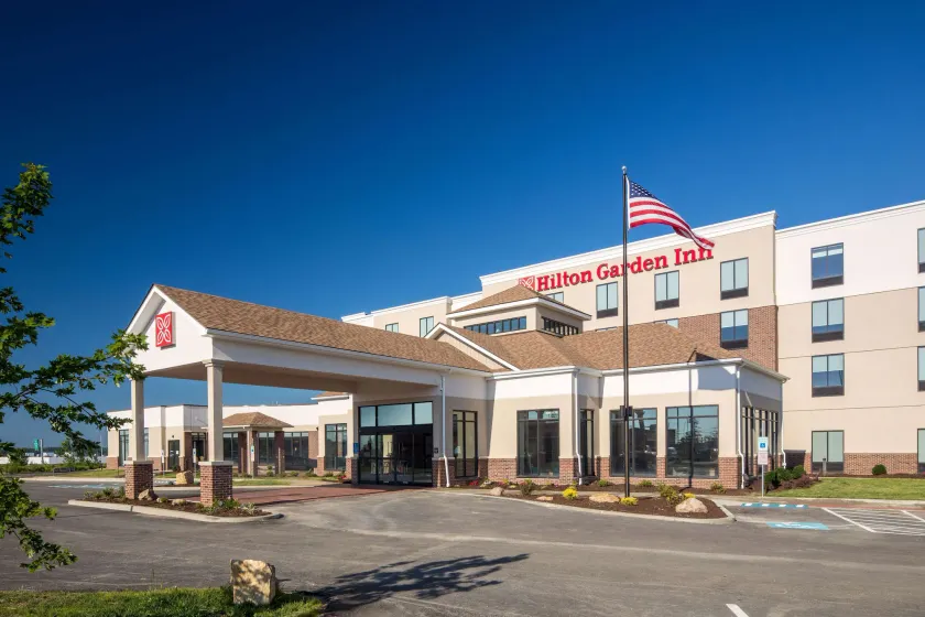 Hilton Garden Inn Pittsburgh Airport - Image 1