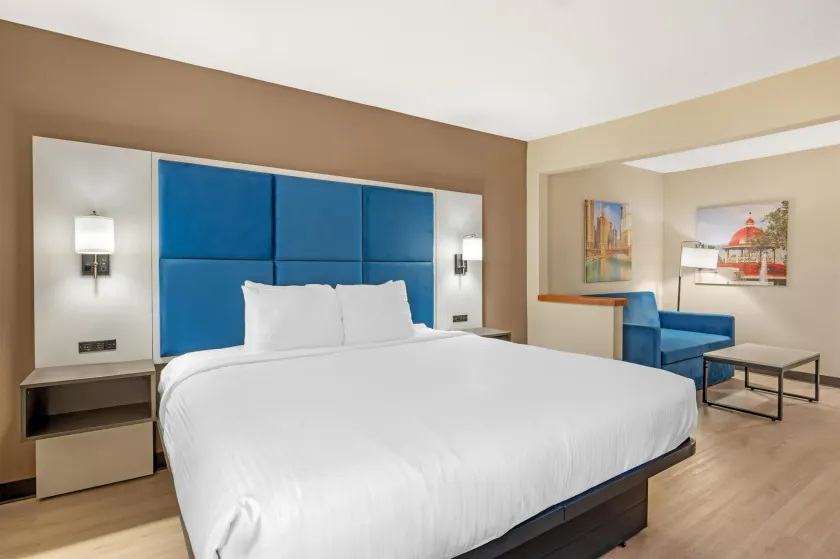 Best Western Forsyth-Decatur - Image 1