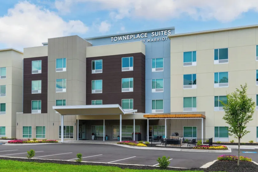 TownePlace Suites by Marriott Calhoun - Image 1