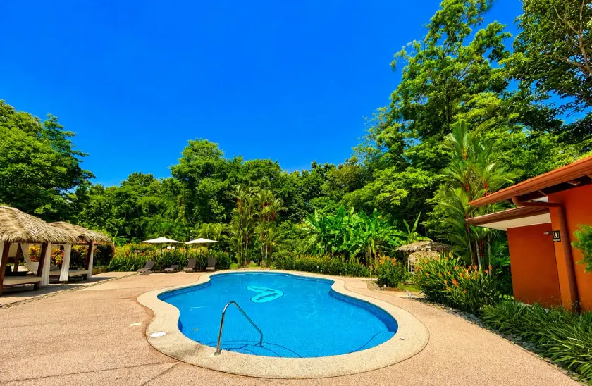 Hotel Espadilla Gardens - Image 1
