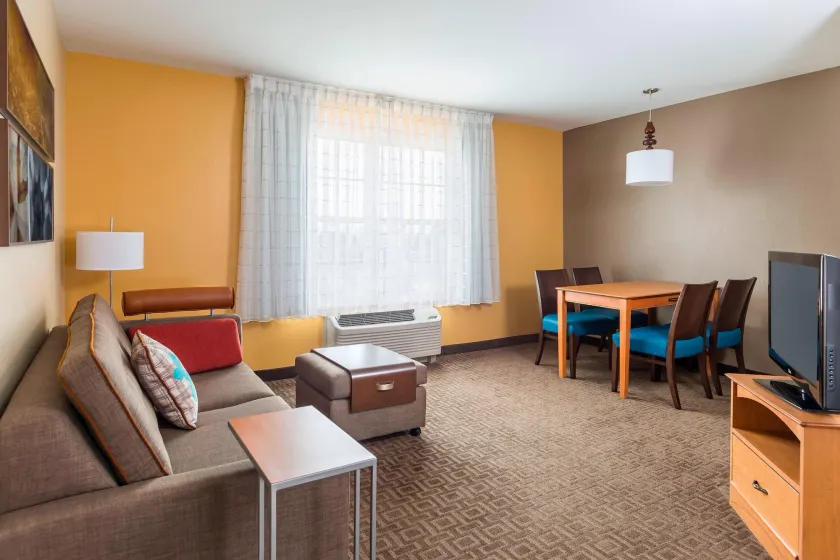 TownePlace Suites Phoenix North - Image 1