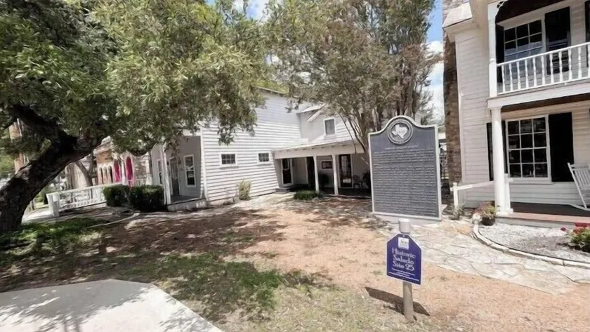 The Salado Inn Kolb Suite - Image 1