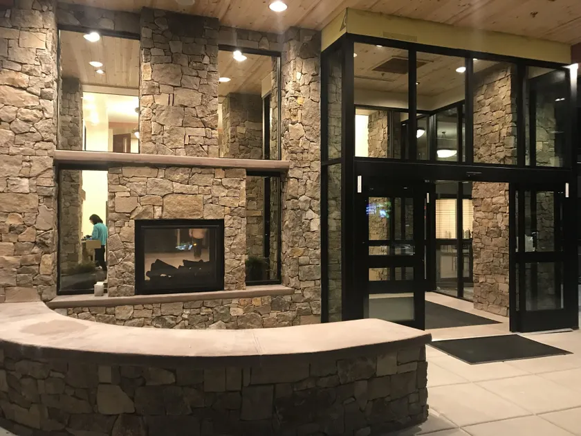 Red Feather Lodge/Hotel - Image 1