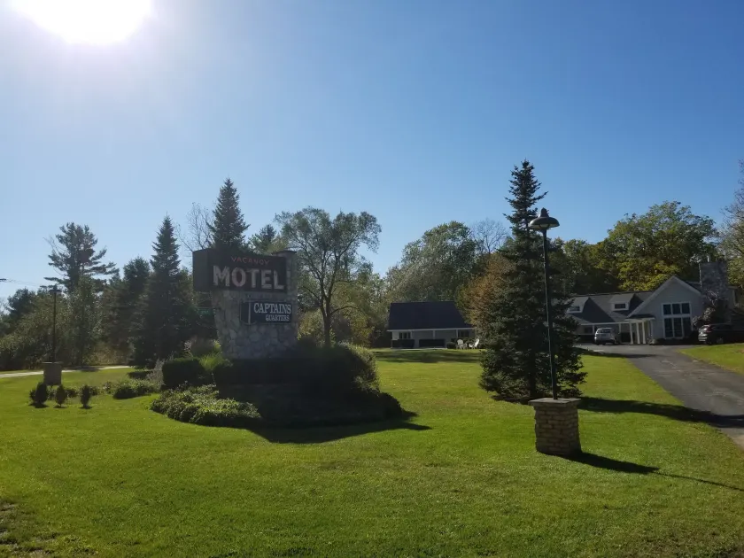 Captain's Quarters Motel - Image 1