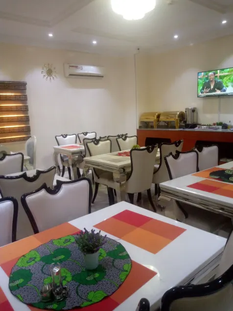 Alim Royal Hotel and Suites - Rezeption
