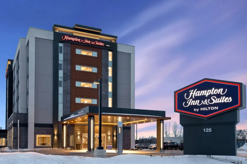 Hampton Inn & Suites Ottawa West - Image 1