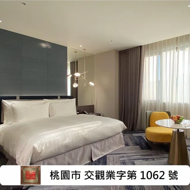 Monarch Plaza Hotel - Image 1