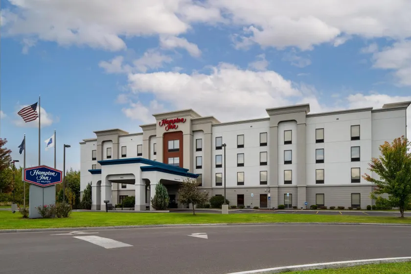 Hampton Inn Seneca Falls - Image 1