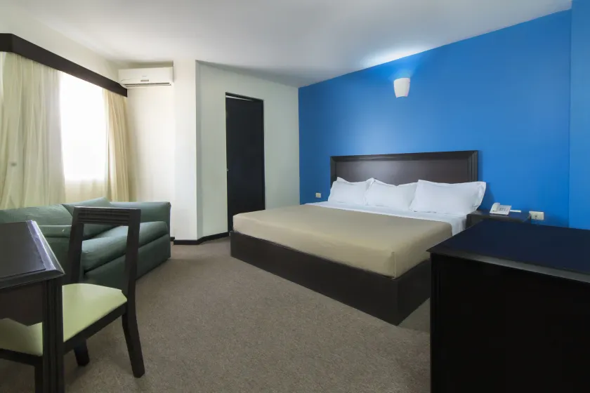 Hotel Santa Fe Monterrey - Image 1