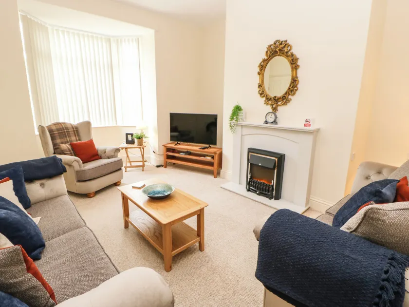 195 Durham Road - Image 1