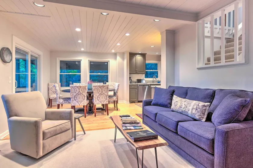 Highlands Home w/ Fireplace, Views, & Trails! - Image 1