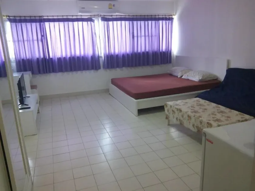 Effekt Don Mueang Bangkok Pensionat til 3 Pax - Image 1
