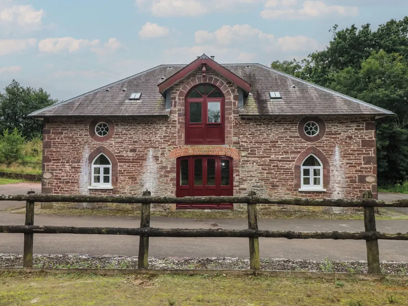 Meadow Cottage - Image 1