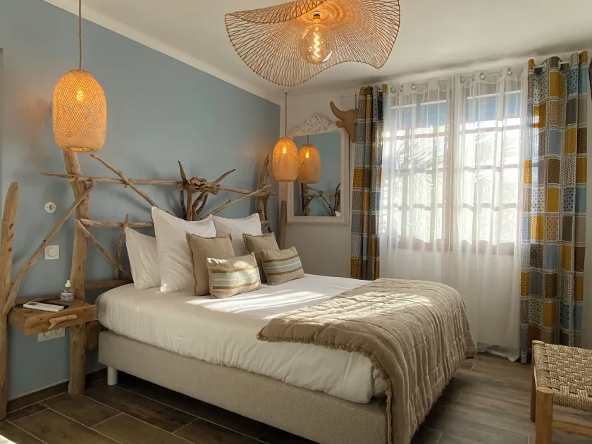 Hôtel Le Neptune en Camargue - Image 1