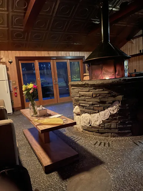 New Park Event Venue & Suites - Siddeområde i lobbyen