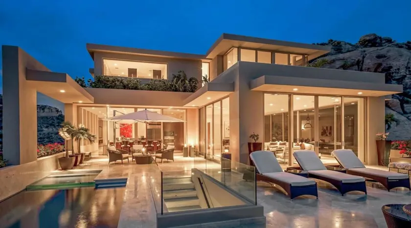Villa Pacific West - Image 1