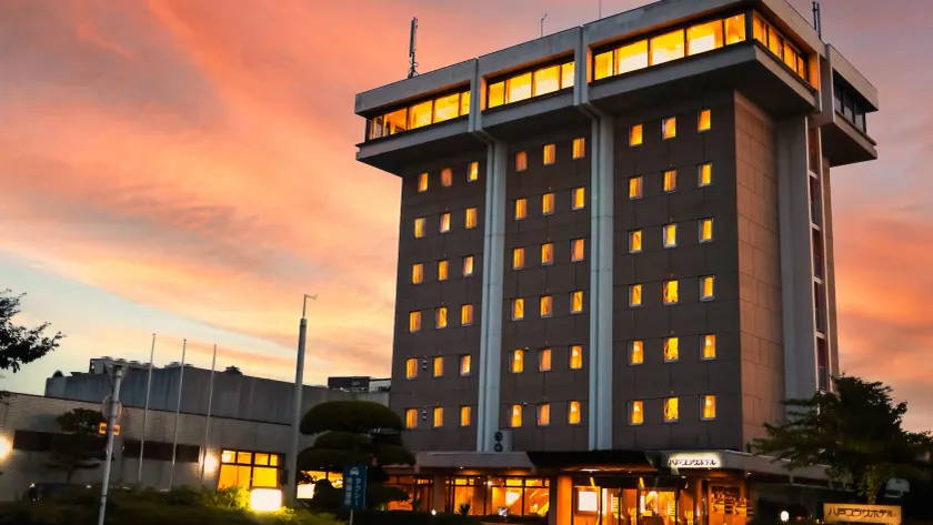 Hachinohe Plaza Hotel - Image 1