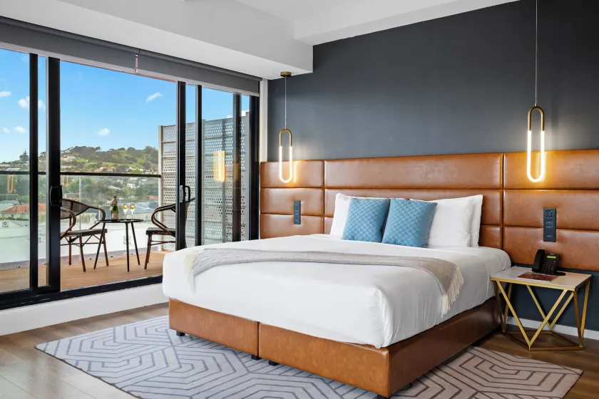 SOHO Hotel Auckland - Image 1