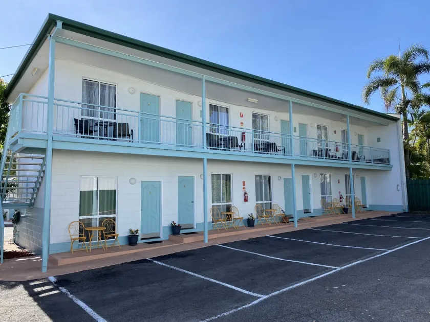 Central Point Motel - Image 1