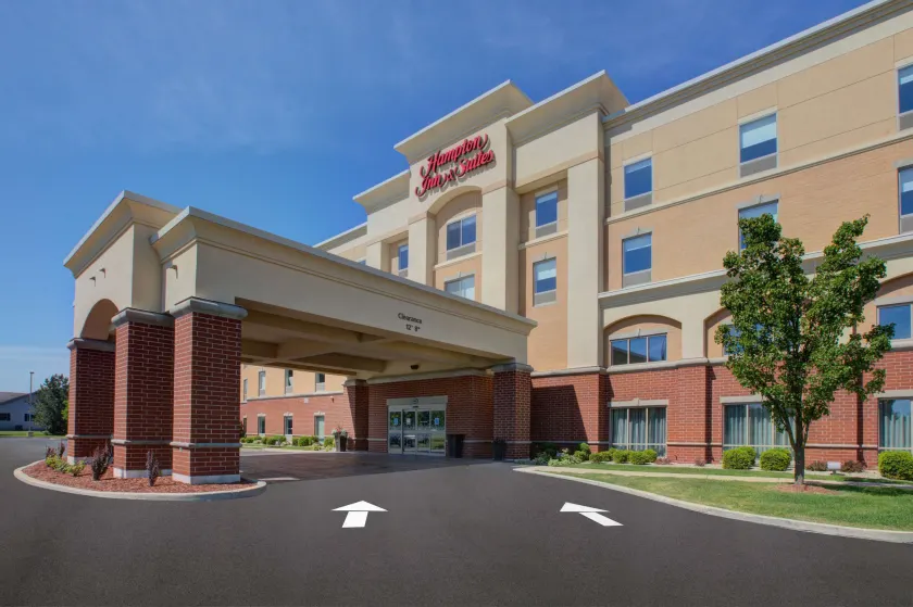 Hampton Inn & Suites Flint/Grand Blanc - Image 1