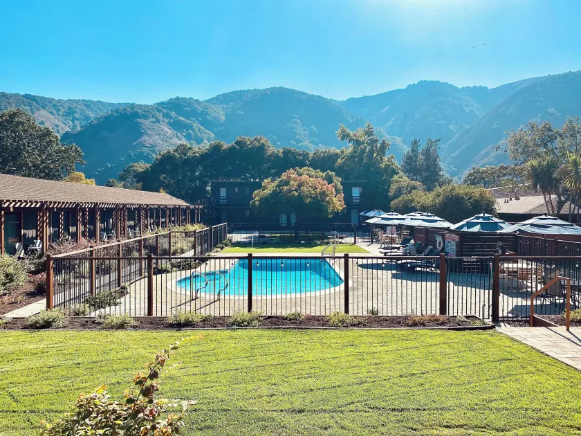 Hidden Valley Inn - Image 1