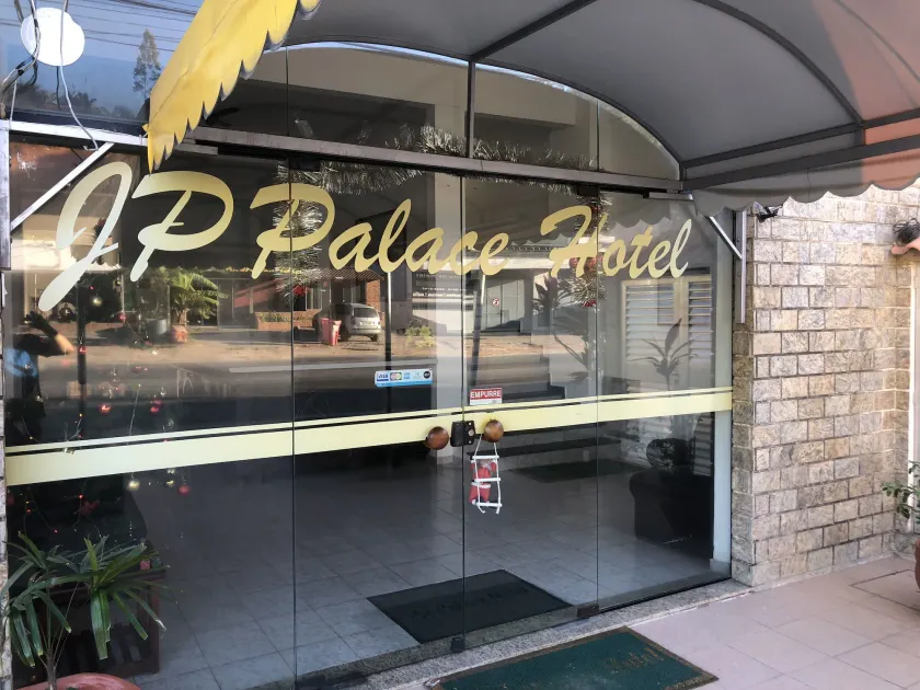 JP Palace Hotel - Image 1