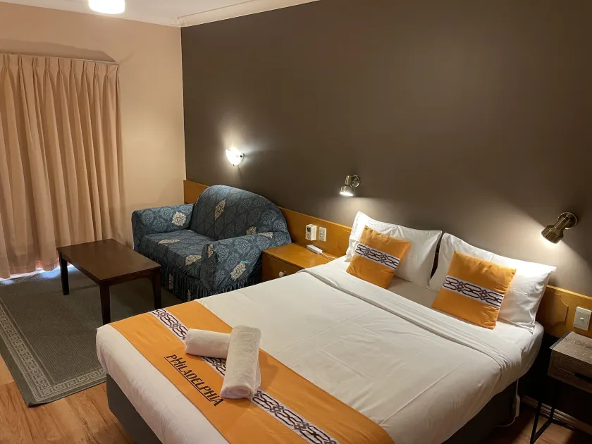 Philadelphia Motor Inn - Image 1