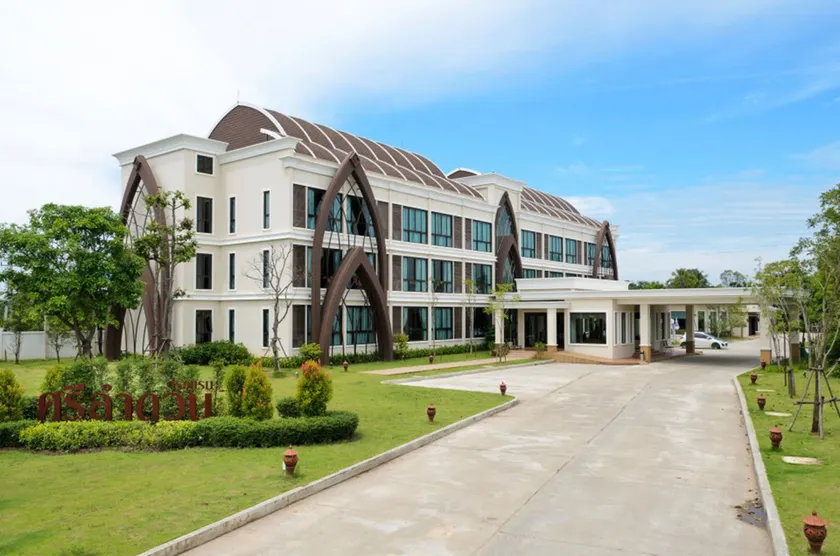 Srilamduan Hotel - Image 1