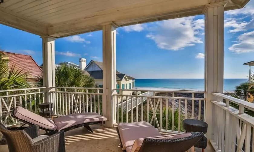 Caribbean Paradise 4 Bedroom Holiday Home by Five Star Properties - Image 1