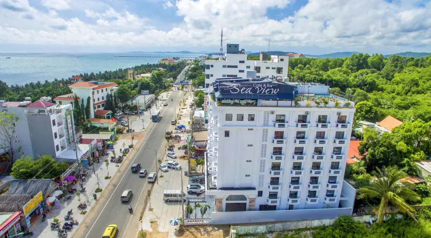 Levan Hotel - Image 1