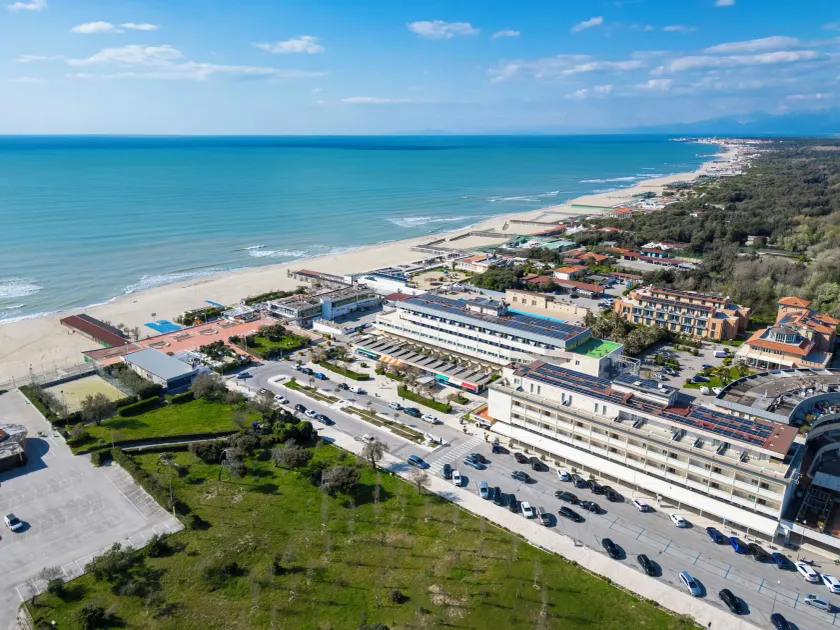 Grand Hotel Continental - Image 1