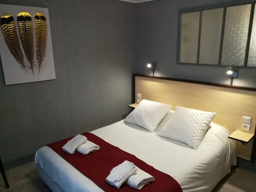 Hôtel Renova - Image 1