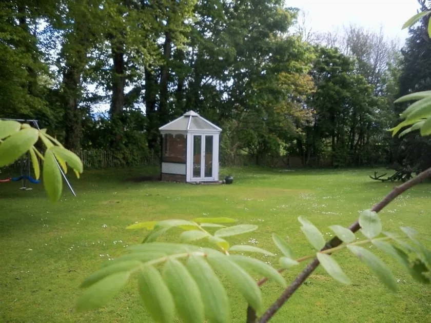 Lisnafillan Lodge - Image 1