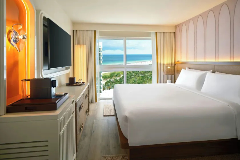 Royal Palm South Beach Miami, a Tribute Portfolio Resort - Image 1
