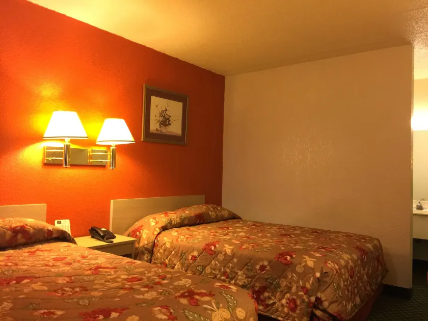 QC Stay Inn - Image 1