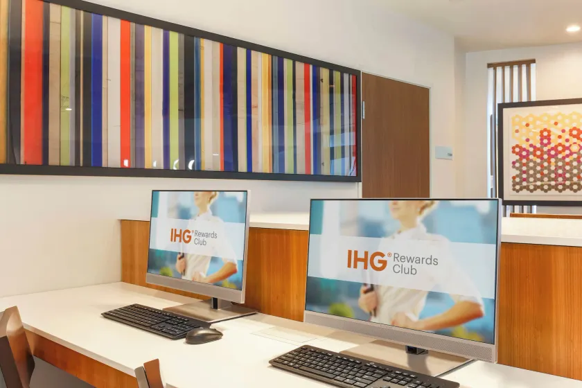 Holiday Inn Express & Suites Chicago O'Hare Airport by IHG - Image 1