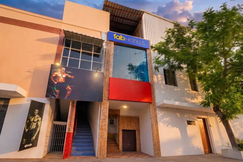 FabHotel Moon Stay - Nr Urappakkam Railway Station - Image 1