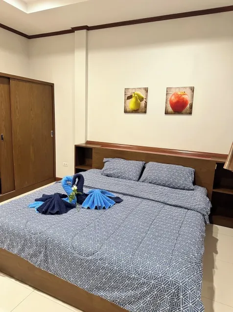 Nuch's Apple Guest House - Image 1